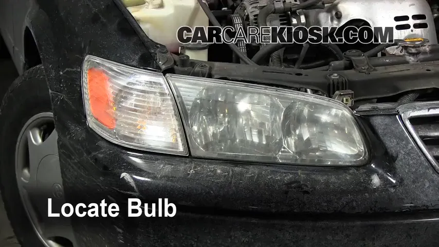 2000 Toyota Camry CE 2.2L 4 Cyl. Lights Turn Signal - Front (replace bulb)